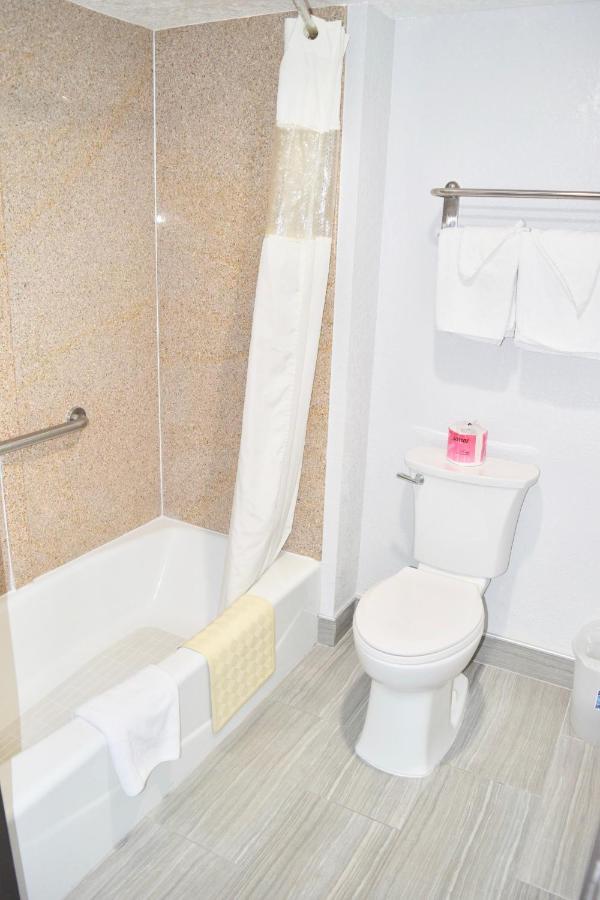 Budget Inn Ла-Пуэнте Экстерьер фото